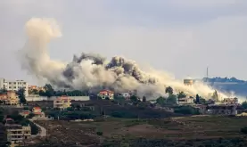قصف سابق على قرية طير حرفا جنوب لبنان.webp