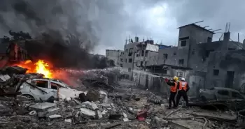 قصف مناطق مأهولة في غزة.webp