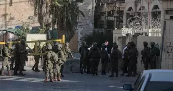 احتجاز مواطنين فلسطينيين.webp