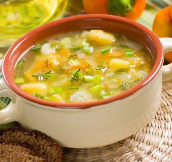 شوربة-لسان-العصفور-بالخضار.jpg