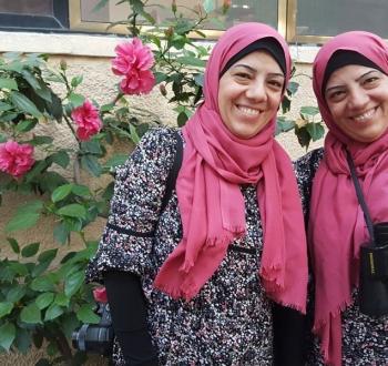 لارا وماندي