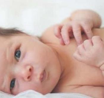 كيفية_العناية_بالأطفال_حديثي_الولادة.jpg