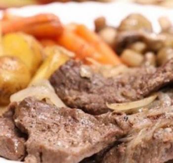 صينية الستيك بالخضار