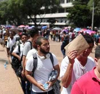 2020-01-20T203216Z_1_LYNXMPEG0J1QU_RTROPTP_3_BRAZIL-ECONOMY-UNEMPLOYMENT.jpg