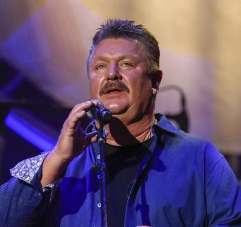 virus_outbreak-joe_diffie_82387.jpg