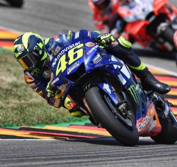valentino-rossi-movistar-yamaha-team-motogp-motorcycle-racing-yamaha-yzr-m1.jpg