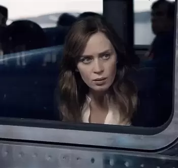 GIRLONTHETRAIN-MOVIE-REVIEW_MCT.webp