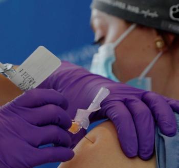 2020-12-16T171740Z_1172568201_RC2HOK9UOK41_RTRMADP_3_HEALTH-CORONAVIRUS-VACCINES.jpg