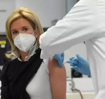 vaccin personnel hositaier allemagne .webp