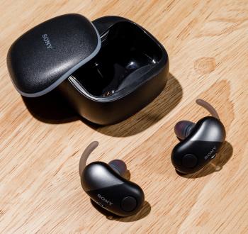 Sony-WF-SP700N-Headphone-Review-gear-patrol-slide-2-1940x1300.jpg