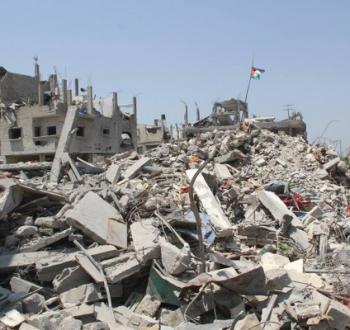 في غزة.. إعادة تدوير الحياة  من ركام الموت