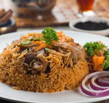 رز بخاري باللحم.jpg