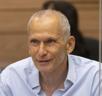 عومر.jpg