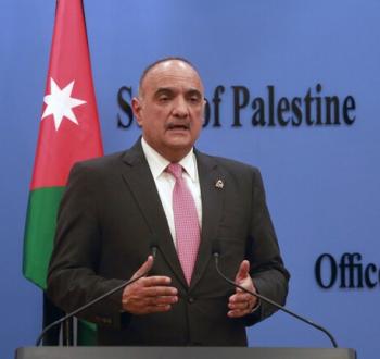 رئيس الوزراء الأردني بشر الخصاونة
