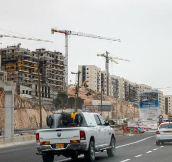 بناء استيطاني صورة أرشيفية.jpg