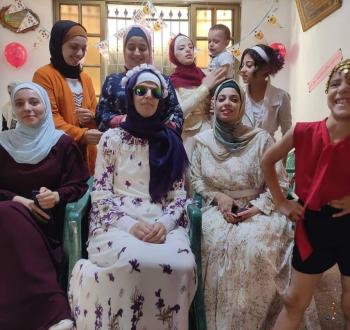 الطالبة الفلسطسنية ياسمين سعيد النجار