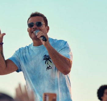 الفنان عمرو ذياب.png