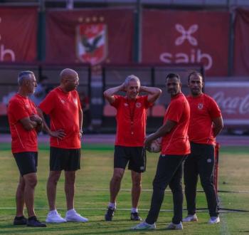 الأهلي يتكتم على صفقة لاعب إفريقي يلعب في أوروبا.jpg