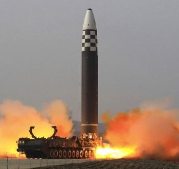 تجربة صاروخية سابقة لكوريا الشمالية.jpg