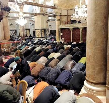 صلاة الفجر في الاقصى