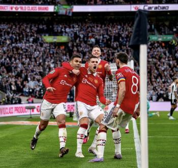 أهداف مباراة مانشستر يونايتد ونيوكاسل في نهائي كأس الرابطة الإنجليزية