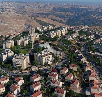 مستوطنة إسرائيلية شرق الضفة الغربية.jpg