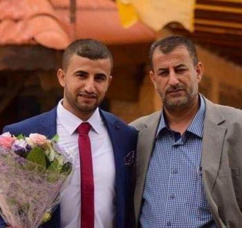 القيادي صلاح الخواجا ونجله