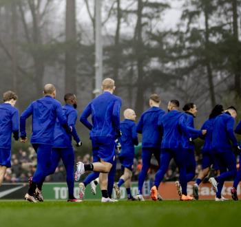 5 لاعبين يغادرون منتخب هولندا بسبب عدوى فيروسية