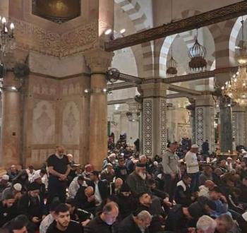 صلاة الجمعة في المسجد الأقصى