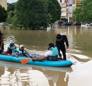 فيضانات