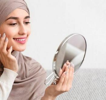 العناية بالبشرة
