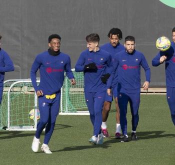 مفاجأة في قائمة برشلونة لمواجهة أتلتيكو مدريد
