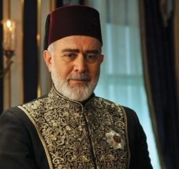 الممثل بهادير يني شهيرلي أوغلو