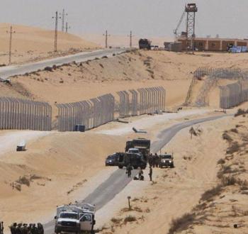 مقتل 3 جنود إسرائيليين وإصابة آخر بإطلاق نار على الحدود مع مصر (4).jpg