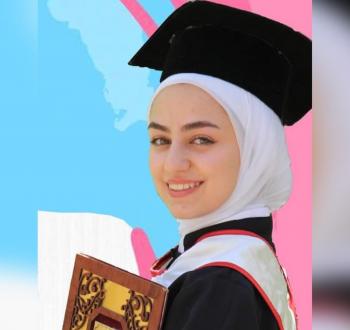 الطالبة زينة الزقة