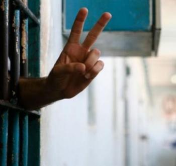 الأسرى الفلسطينيين في سجون الاحتلال