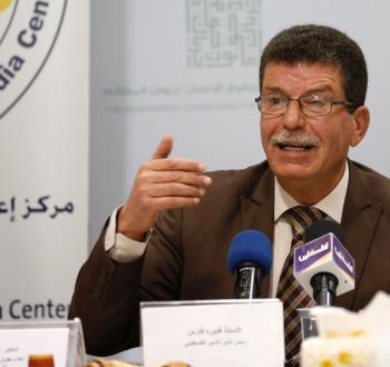 قدورة فارس رئيس هيئة شؤون الأسرى والمحررين
