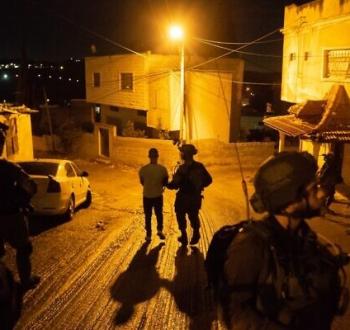 خلال اعتقال فلسطيني من الضفة