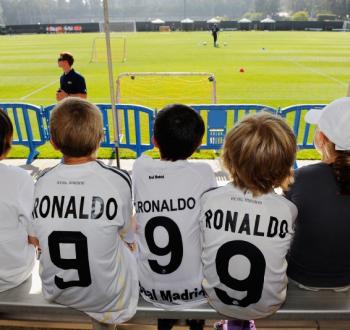 ريال مدريد بدون قميص رقم (9) لأول مرة في تاريخه