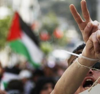 الأسرى الفلسطينيين في سجون الاحتلال