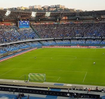 هزة أرضية تضرب نابولي بتواجد بعثة ريال مدريد ... هل يتم تأجيل مواجهة دوري الأبطال ؟