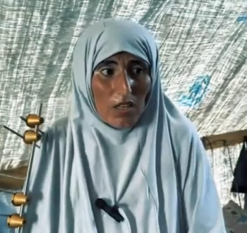 الناشطة الفرا.png