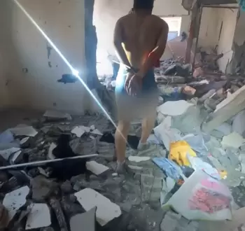 استخدام الفلسطينيين دروعاً بشرية