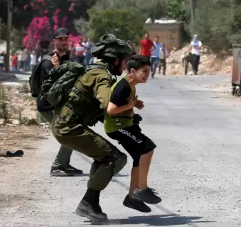 صورة ارشيفية لاعتقال طفل في رام الله