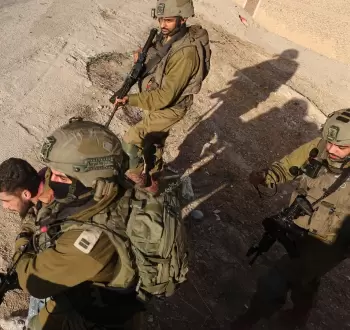 خلال اعتقال قوات الاحتلال لشاب فلسطيني من الضفة الغربية.webp