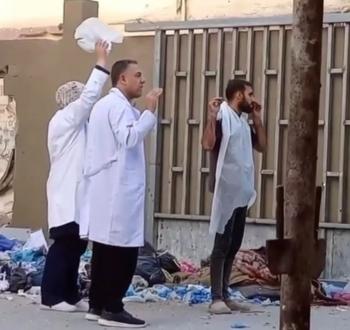 اعتقال الطاقم الطبي بمستشفى كمال عدوان شمال قطاع غزة وعلى رأسهم مدير الستشفى حسام أبو صفية