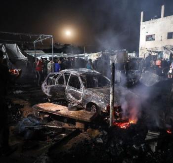 قصف خيام النازحين بمستشفى الأقصى .jfif