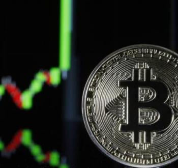 البيتكوين تصعد لمستويات قياسية.jpg