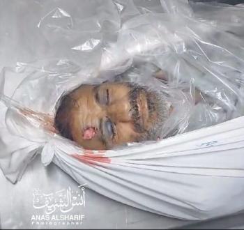 أحد الأسرى المفرج عنهم.jpg