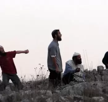 مستوطنون يهاجمون منازل المواطنين بنابلس